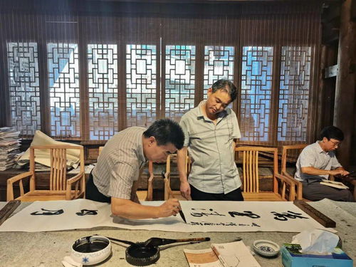 深化山海協(xié)作 共促文化繁榮——縣文聯(lián)組織文藝骨干赴開(kāi)化開(kāi)展文藝交流與教育咨詢(xún)活動(dòng)